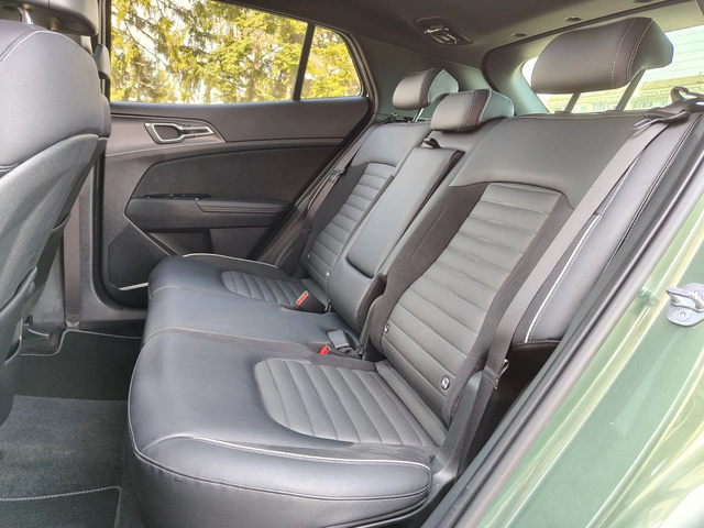 Kia Sportage GT - Line - автомобили, коли, обяви за нови и употребявани 10