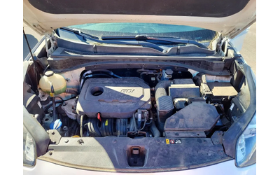 Kia Sportage EX - автомобили, коли, обяви за нови и употребявани 10