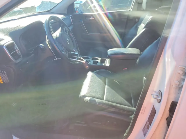 Kia Sportage EX - автомобили, коли, обяви за нови и употребявани 6