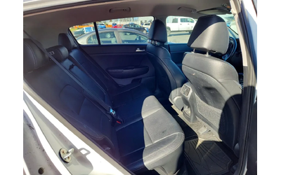 Kia Sportage EX - автомобили, коли, обяви за нови и употребявани 8