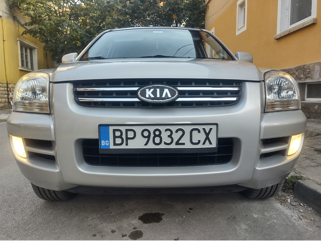 Kia Sportage. 4х4 .КОЖА - автомобили, коли, обяви за нови и употребявани 0