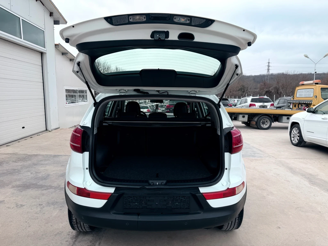 Kia Sportage 2.0i 163k.c* Led* BRC* Panorama* - автомобили, коли, обяви за нови и употребявани 14