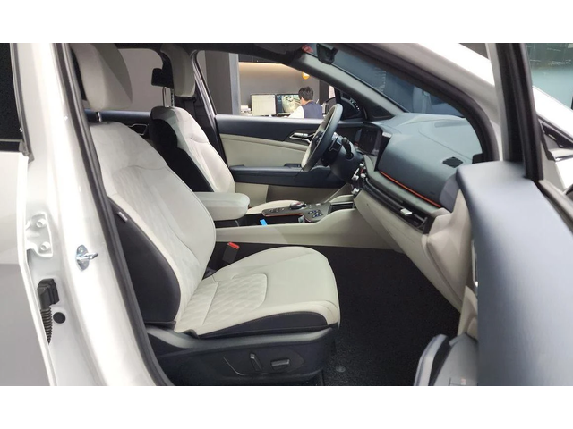 Kia Sportage Gasoline 1.6 Turbo 2WD Signature X Line - автомобили, коли, обяви за нови и употребявани 10