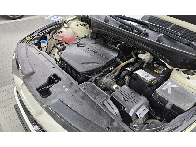 Kia Sportage LPG 2.0 2WD Prestige * НАЙ-ДОБРА ЦЕНА В БЪЛГАРИЯ* - автомобили, коли, обяви за нови и употребявани 4
