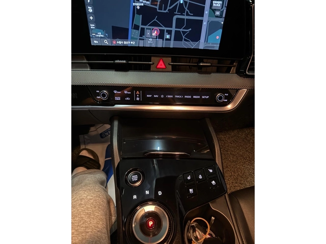 Kia Sportage 2.0 CRDI - OЧАКВАН ВНОС - автомобили, коли, обяви за нови и употребявани 5