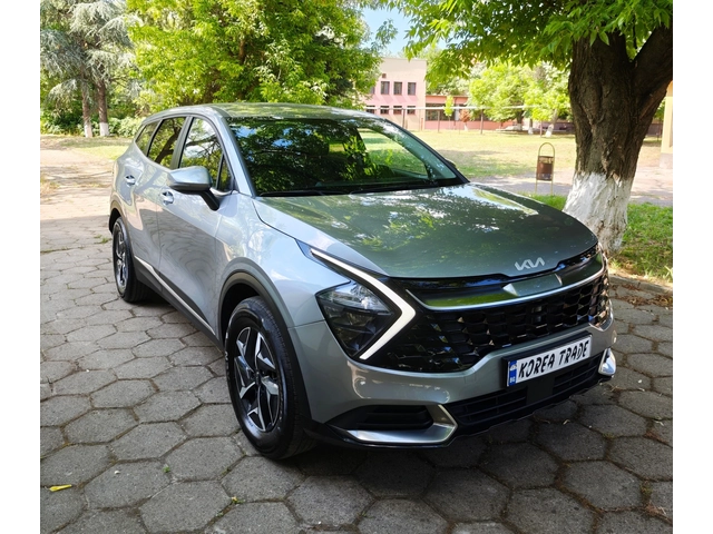 Kia Sportage 2.0 CRDI 4x4 - автомобили, коли, обяви за нови и употребявани 1