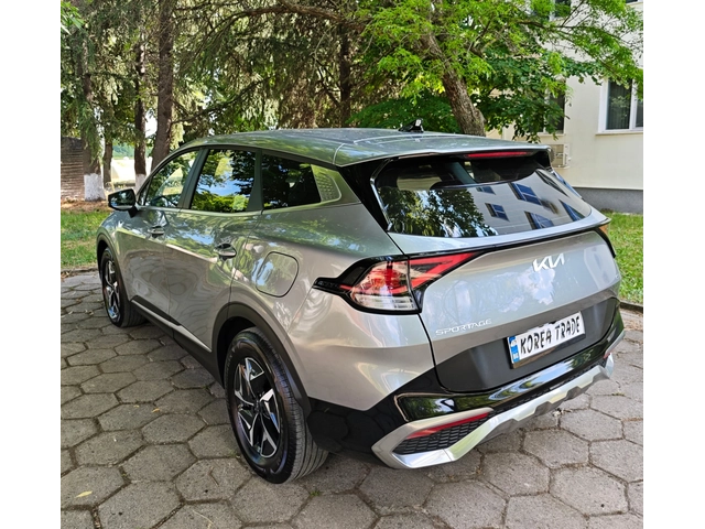 Kia Sportage 2.0 CRDI 4x4 - автомобили, коли, обяви за нови и употребявани 5