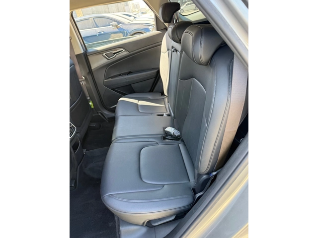 Kia Sportage 2.0 CRDI - OЧАКВАН ВНОС - автомобили, коли, обяви за нови и употребявани 4