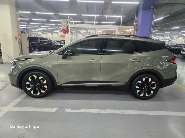 Kia Sportage 2.0 CRDI - OЧАКВАН ВНОС - автомобили, коли, обяви за нови и употребявани 3