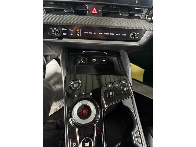 Kia Sportage 1.6 HEV - ОЧАКВАН ВНОС - автомобили, коли, обяви за нови и употребявани 5