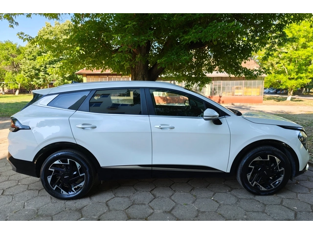 Kia Sportage 2.0 CRDI - автомобили, коли, обяви за нови и употребявани 2