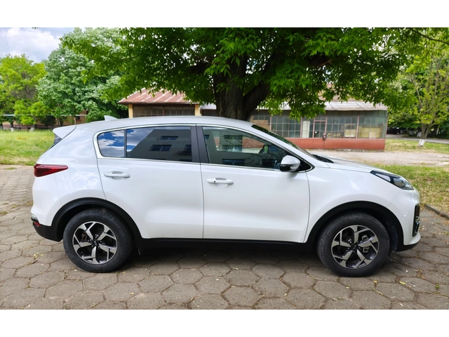 Kia Sportage 1.6 CRDI 4x4 - автомобили, коли, обяви за нови и употребявани 2