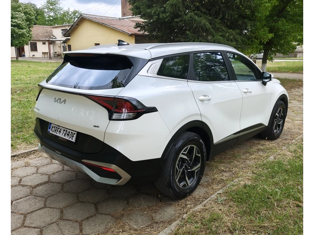 Kia Sportage 2.0 CRDI 4x4 - автомобили, коли, обяви за нови и употребявани 3