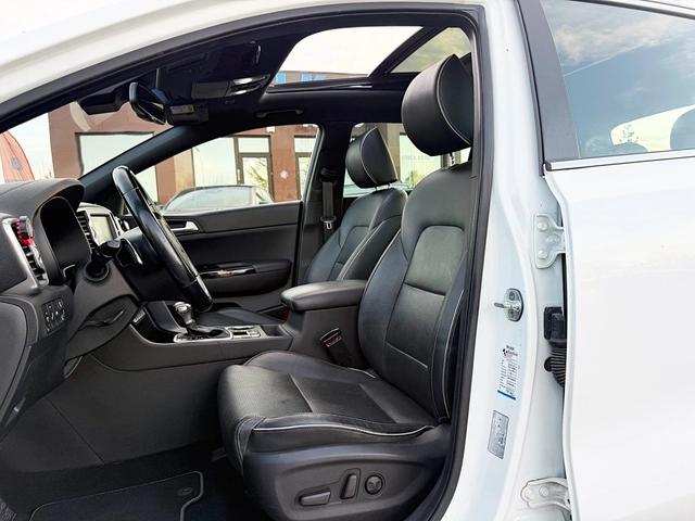 Kia Sportage GT-Line-4x4-Distronik-Panorama-Led-Bixenon-НОВА !! - автомобили, коли, обяви за нови и употребявани 8