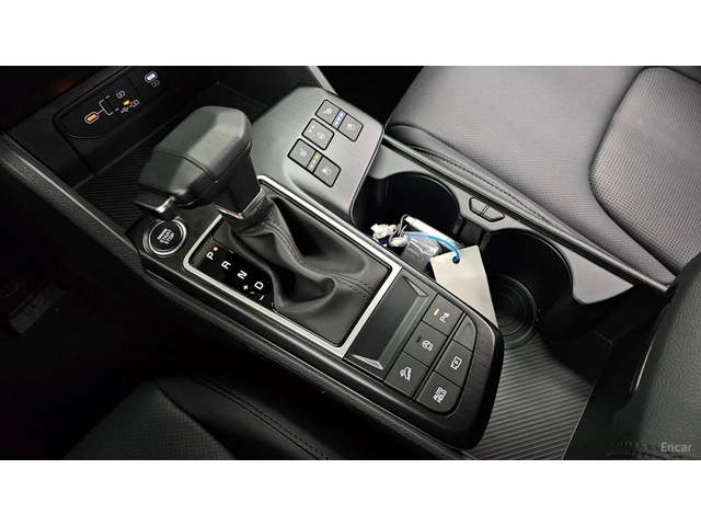Kia Sportage Prestige* ПОДГРЕВ* ОБДУХВАНЕ* ДИСТРОНИК* КАМЕРА* - автомобили, коли, обяви за нови и употребявани 11
