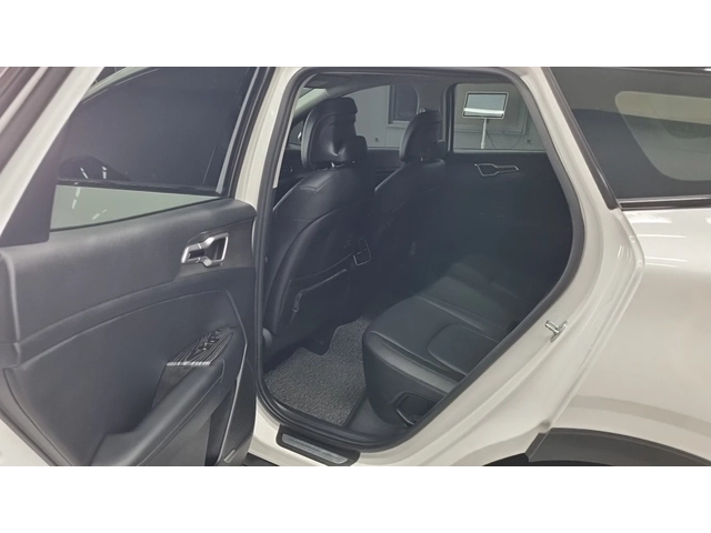 Kia Sportage SIGNATURE* DISTRONIC* 360* ОБДУХ* KRELL - автомобили, коли, обяви за нови и употребявани 10