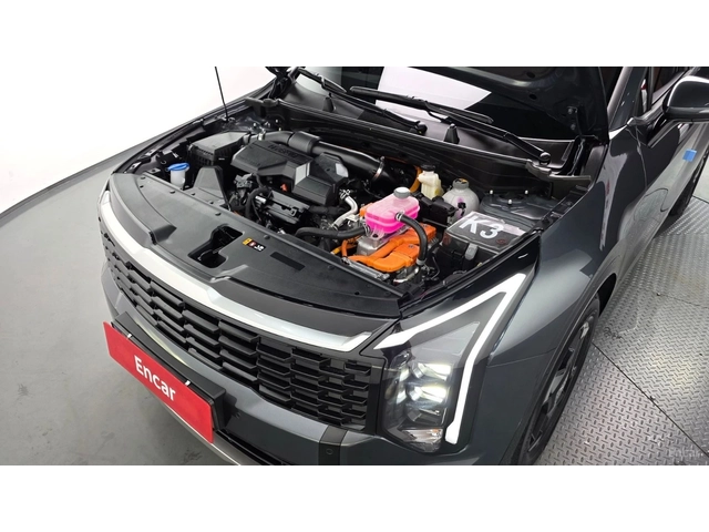 Kia Sportage HYBRID* NOBLESSE* КОЖА* ПОДГРЕВ* ОБДУХВАНЕ* КАМЕРА - автомобили, коли, обяви за нови и употребявани 4