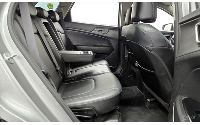 Kia Sportage 2.0 Trendy 4х4* ПОДГРЕВ* КАМЕРА* LANE ASSIST* - автомобили, коли, обяви за нови и употребявани 13