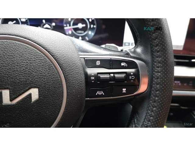 Kia Sportage SIGNATURE/PANOROOF/DRIVE-ASSISTS - автомобили, коли, обяви за нови и употребявани 11