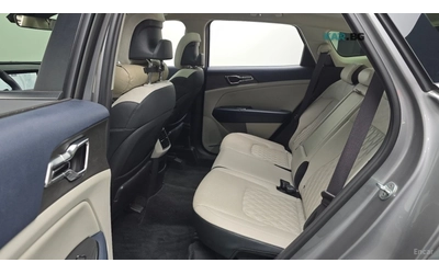 Kia Sportage SIGNATURE/PANOROOF/DRIVE-ASSISTS - автомобили, коли, обяви за нови и употребявани 15