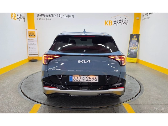 Kia Sportage 1.6T* NOBLESSE* DISTRONIC* 360* ОБДУХ* КРАЙНА ЦЕН - автомобили, коли, обяви за нови и употребявани 2