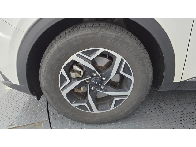 Kia Sportage 1.6 T-GDI Trendy | Адаптивен круиз | Навигация | К - автомобили, коли, обяви за нови и употребявани 11