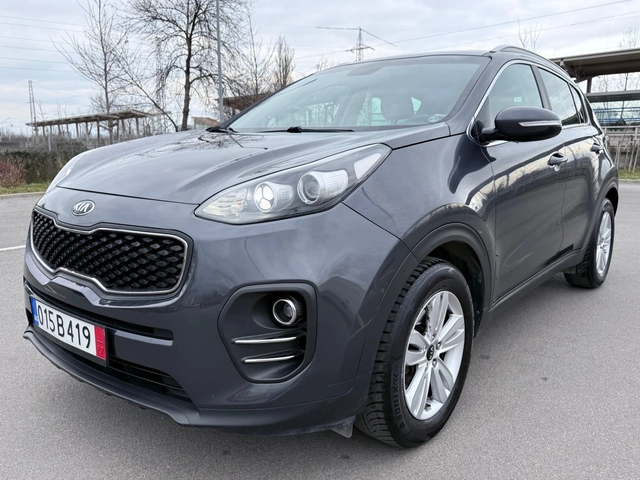 Kia Sportage * 1.7CRDI* CAMERA* NAVI* EURO6B* - автомобили, коли, обяви за нови и употребявани 0
