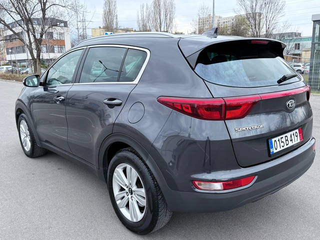 Kia Sportage * 1.7CRDI* CAMERA* NAVI* EURO6B* - автомобили, коли, обяви за нови и употребявани 5