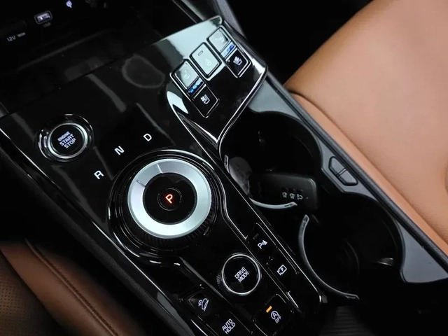 Kia Sportage 2.0 2Wd Noblesse - САМО 30% АВАНС - автомобили, коли, обяви за нови и употребявани 8
