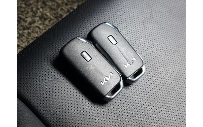 Kia Sportage 2.0 2Wd Prestige - САМО 30% АВАНС - автомобили, коли, обяви за нови и употребявани 15