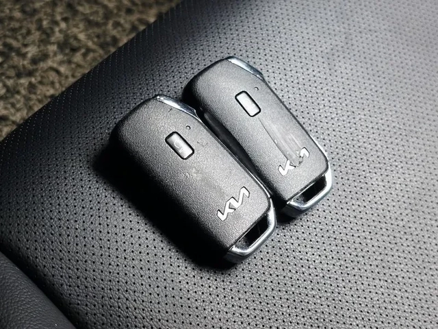Kia Sportage 2.0 2Wd Prestige - САМО 30% АВАНС - автомобили, коли, обяви за нови и употребявани 15