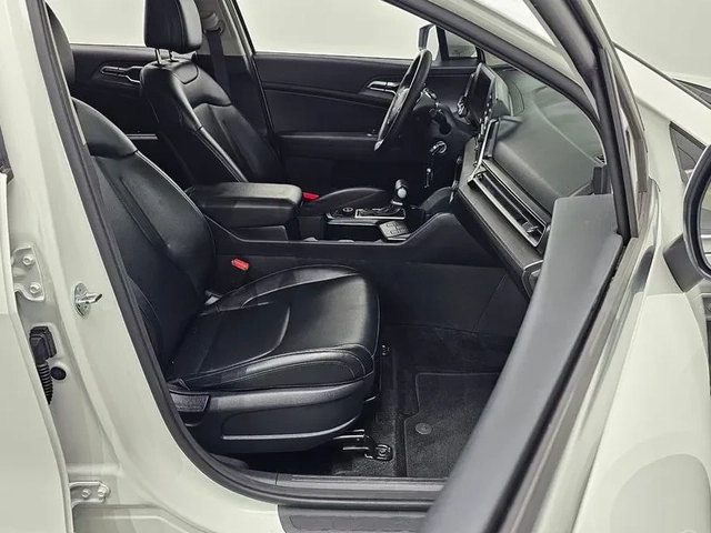 Kia Sportage 2.0 2Wd Trendy - САМО 30% АВАНС - автомобили, коли, обяви за нови и употребявани 9