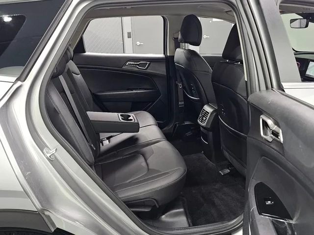 Kia Sportage 2.0 2Wd Prestige - САМО 30% АВАНС - автомобили, коли, обяви за нови и употребявани 10