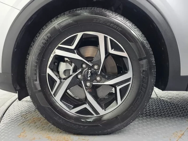 Kia Sportage 2.0 2Wd Prestige - САМО 30% АВАНС - автомобили, коли, обяви за нови и употребявани 4