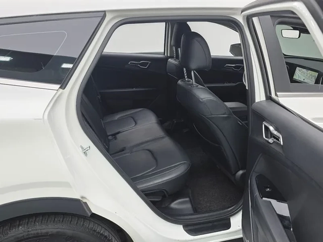 Kia Sportage 2.0 2Wd Prestige - САМО 30% АВАНС - автомобили, коли, обяви за нови и употребявани 10