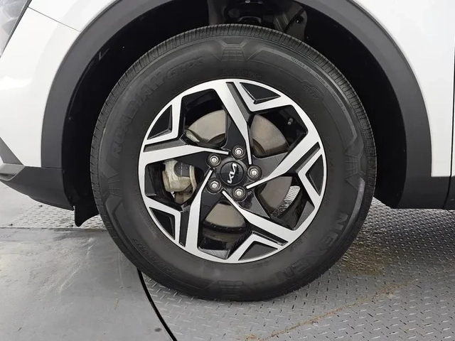 Kia Sportage 2.0 2Wd Prestige - САМО 30% АВАНС - автомобили, коли, обяви за нови и употребявани 4