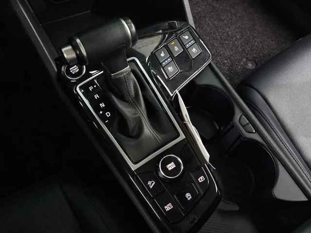 Kia Sportage 2.0 2Wd Prestige - САМО 30% АВАНС - автомобили, коли, обяви за нови и употребявани 8