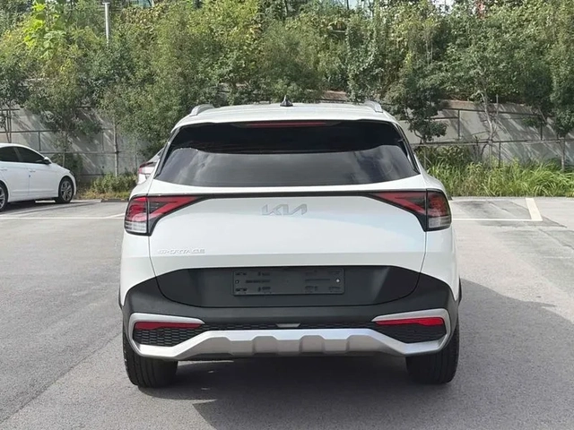 Kia Sportage 2.0 2Wd Prestige - САМО 30% АВАНС - автомобили, коли, обяви за нови и употребявани 3