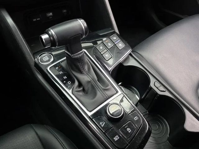 Kia Sportage 2.0 CRDi 4WD - автомобили, коли, обяви за нови и употребявани 8