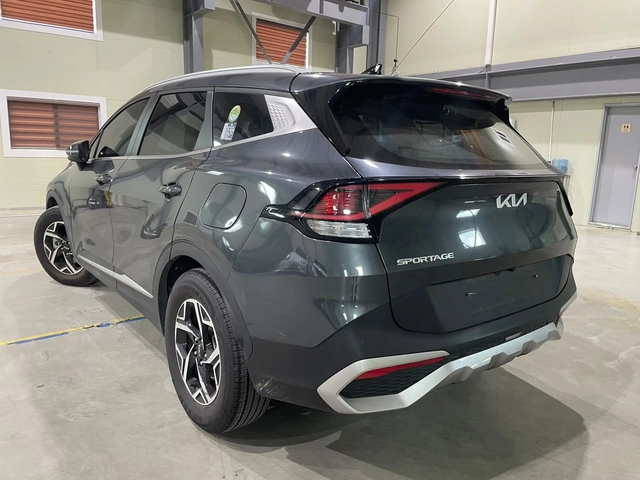 Kia Sportage 2.0D ! 2WD ! Prestige ! - автомобили, коли, обяви за нови и употребявани 5