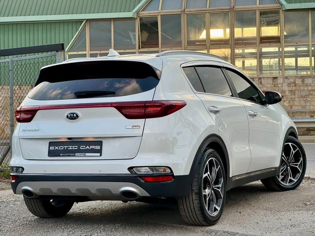 Kia Sportage 2.0D ! 2WD ! Intelligent ! - автомобили, коли, обяви за нови и употребявани 3