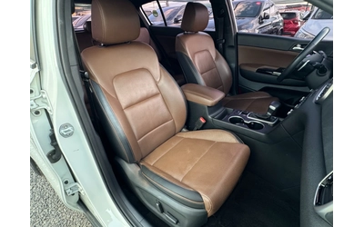 Kia Sportage 2.0D ! 2WD ! Intelligent ! - автомобили, коли, обяви за нови и употребявани 9