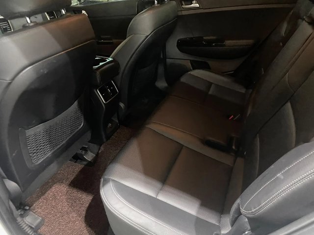 Kia Sportage 2.0D ! 2WD ! Noblesse ! - автомобили, коли, обяви за нови и употребявани 11
