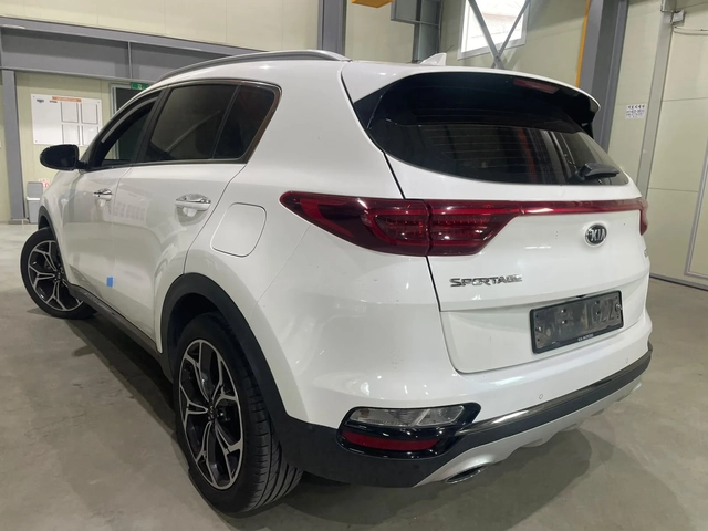 Kia Sportage 2.0D ! 2WD ! Noblesse ! - автомобили, коли, обяви за нови и употребявани 5