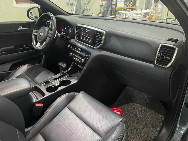 Kia Sportage 2.0D 2WD ! Intelligent ! - автомобили, коли, обяви за нови и употребявани 10