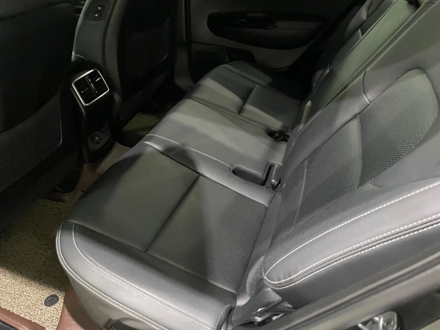 Kia Sportage 2.0D ! 2WD ! Noblesse ! - автомобили, коли, обяви за нови и употребявани 10