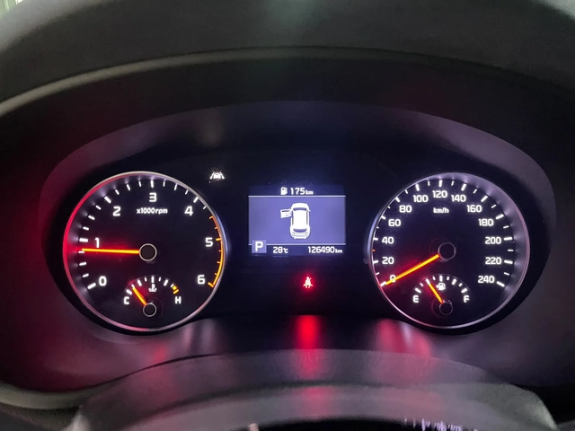 Kia Sportage 2.0D ! 2WD ! Noblesse ! - автомобили, коли, обяви за нови и употребявани 12