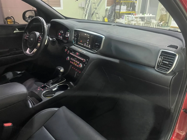 Kia Sportage 2.0D ! 2WD ! Signature ! - автомобили, коли, обяви за нови и употребявани 10