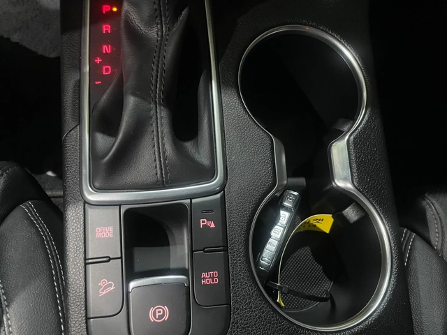 Kia Sportage 2.0D ! 2WD ! Signature ! - автомобили, коли, обяви за нови и употребявани 15