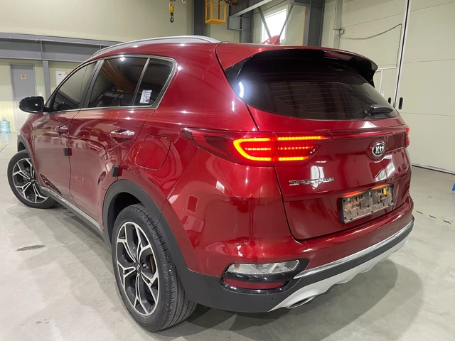 Kia Sportage 2.0D ! 2WD ! Signature ! - автомобили, коли, обяви за нови и употребявани 5